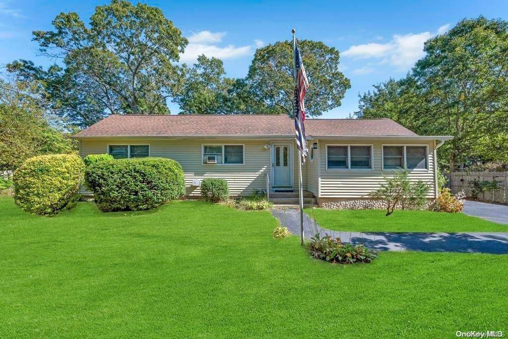 Selden, NY 11784,89 Highview DR