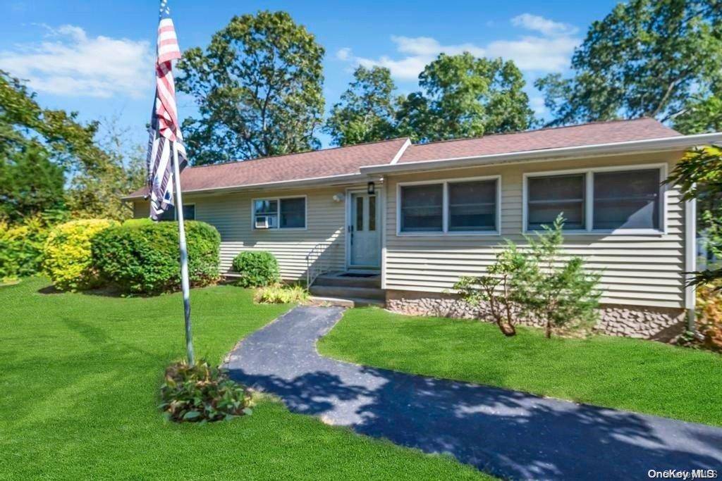 Selden, NY 11784,89 Highview DR