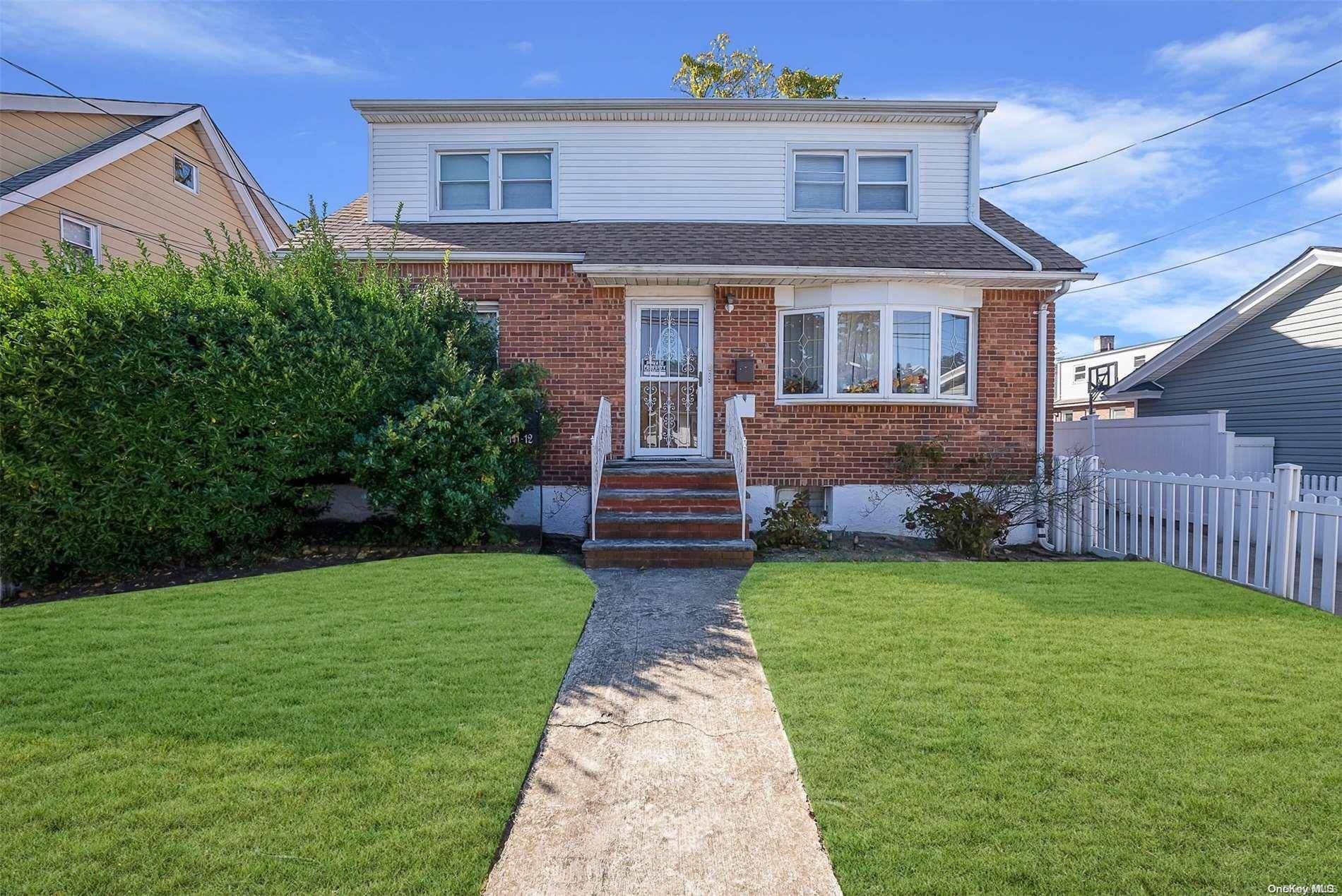 Springfield Gardens, NY 11413,Address not disclosed