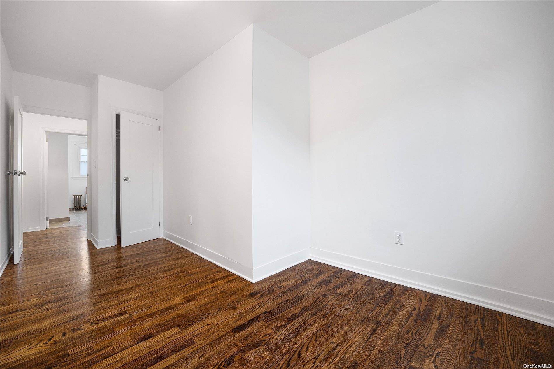 Woodhaven, NY 11421,89-20 78th ST #2