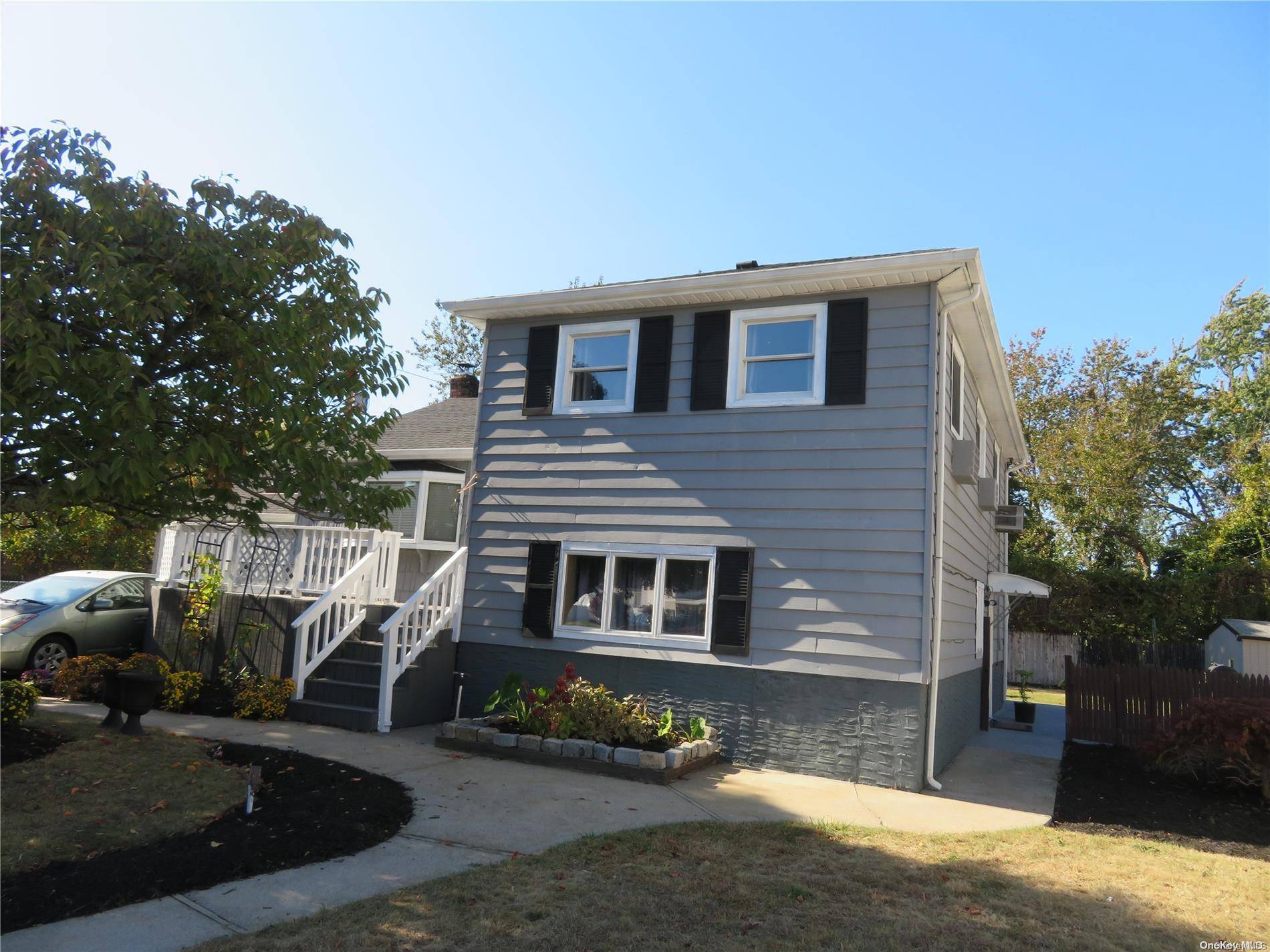 Massapequa, NY 11758,9 Fair CT