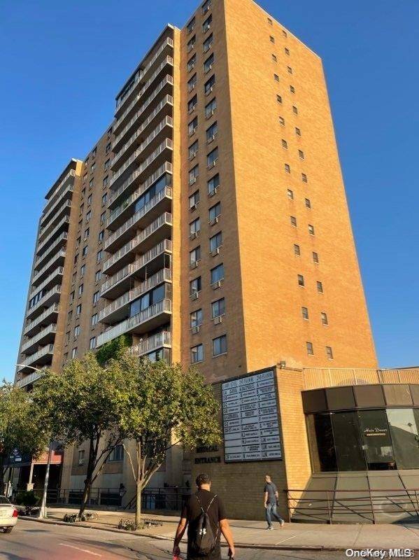 Rego Park, NY 11374,92-29 Queens BLVD #1G