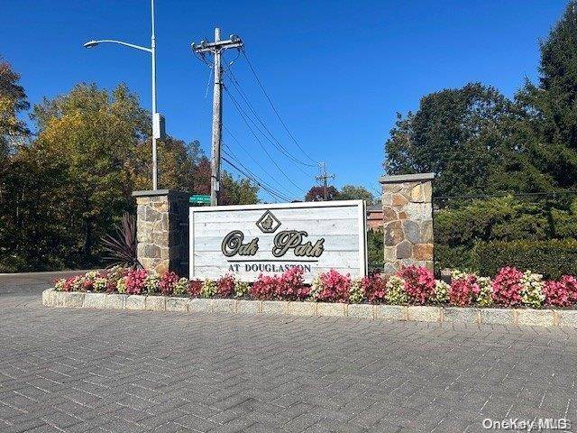 Douglaston, NY 11362,241-37 Oak Park DR #50-C