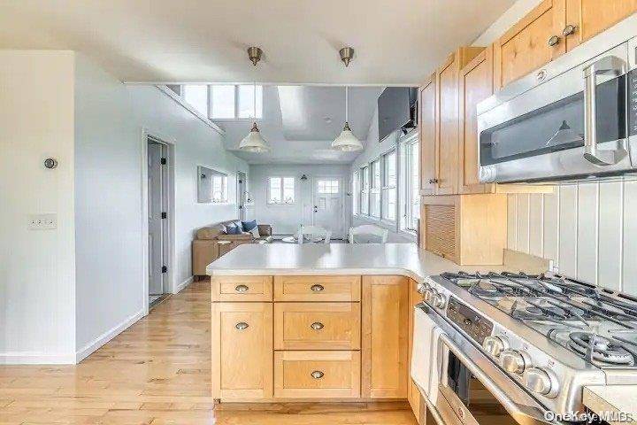Mastic Beach, NY 11951,42 Cranberry DR