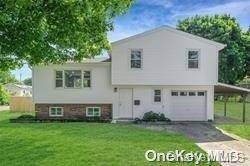 Brentwood, NY 11717,23 Armstrong ST