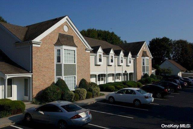 Port Jefferson Station, NY 11776,35 Sylvan LN #35