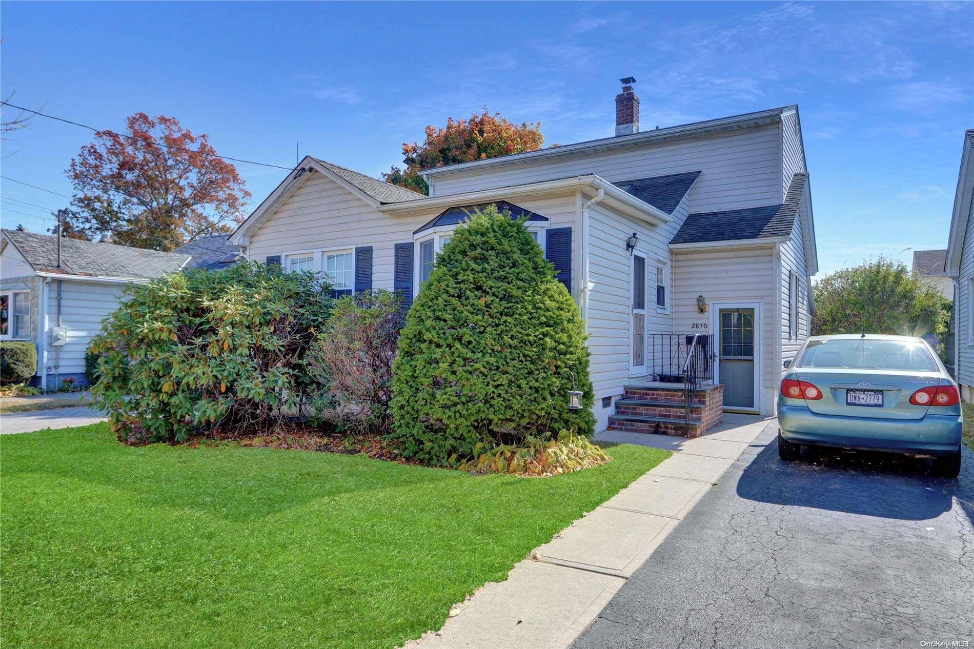 Bellmore, NY 11710,2836 Royle ST