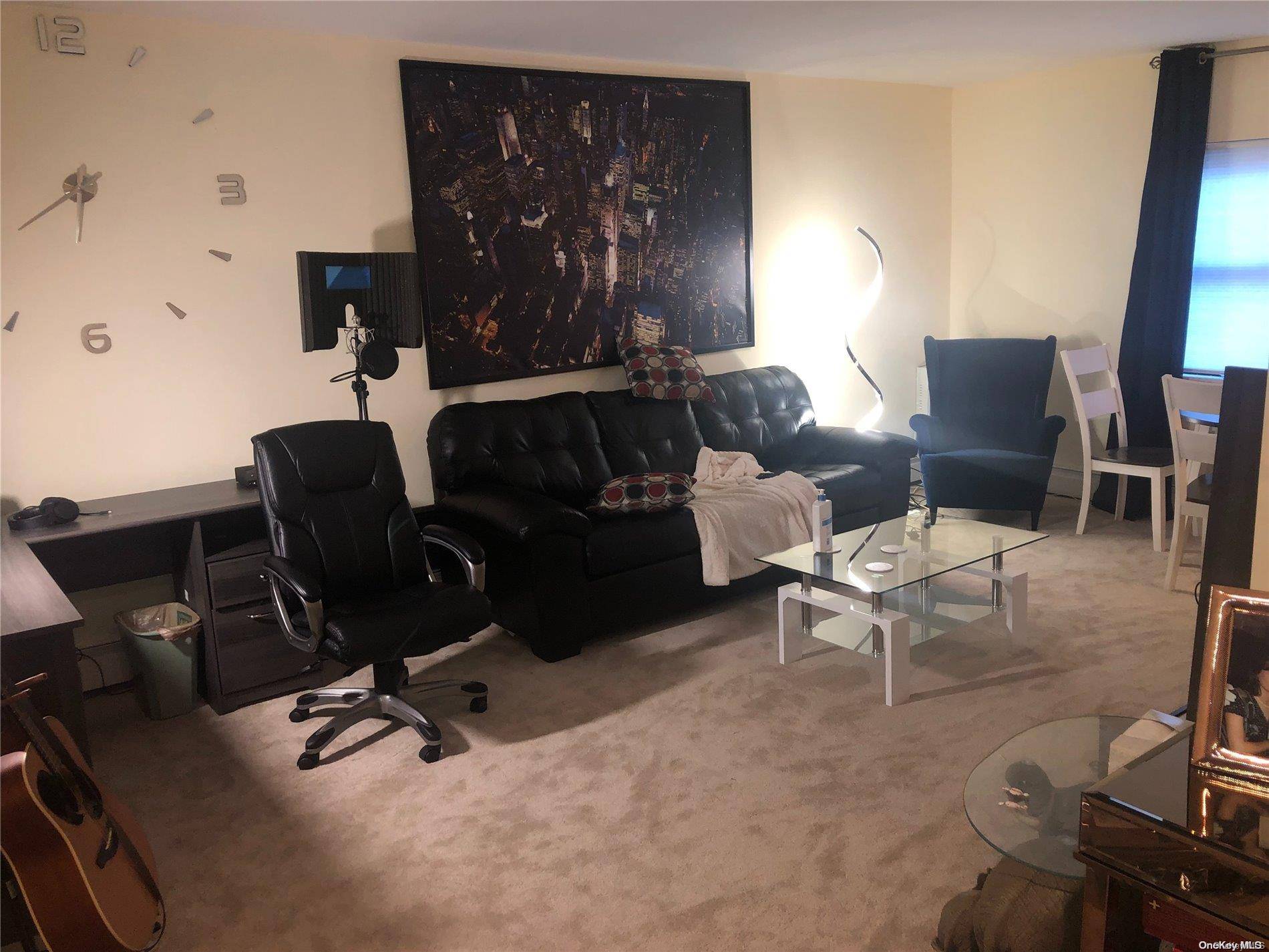 Floral Park, NY 11001,55 Tulip Ave. AVE #6-3