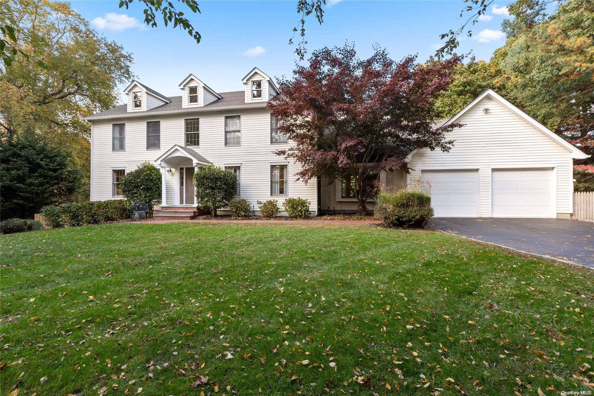 Setauket, NY 11733,17 Buckingham Meadow RD