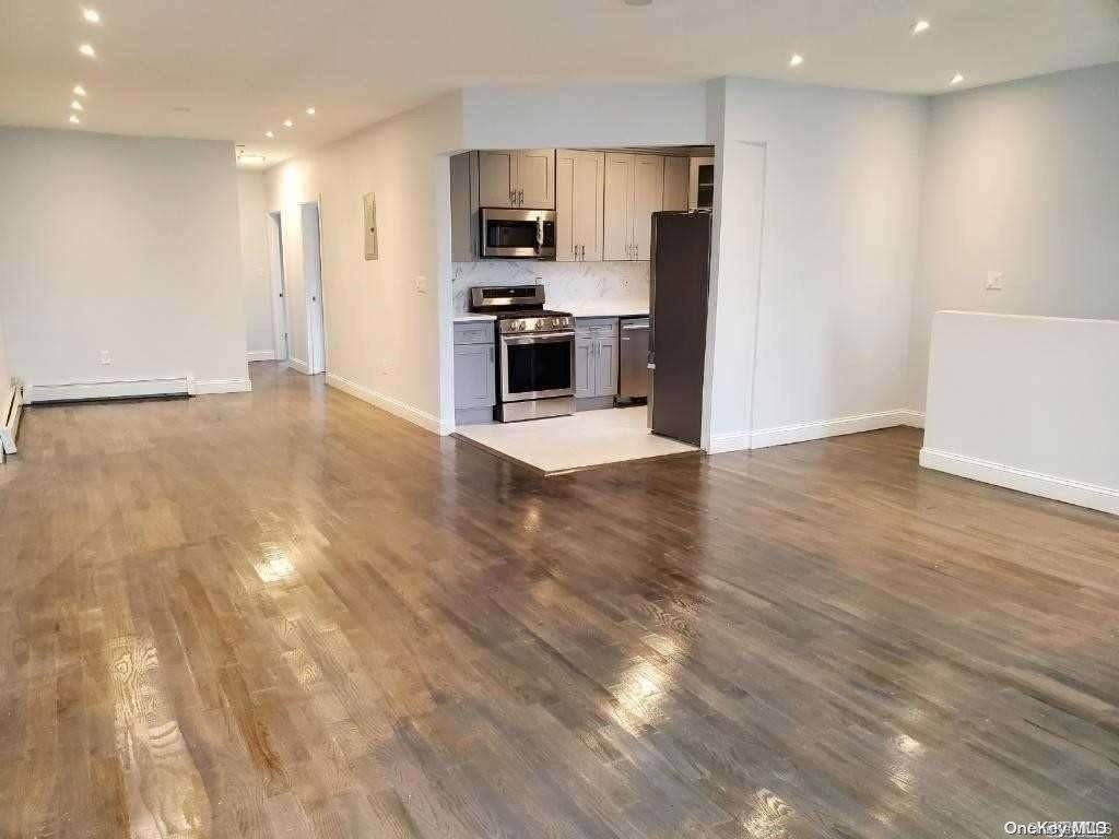 Far Rockaway, NY 11691,23-43 Enright RD #2