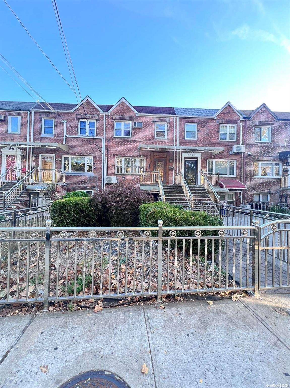 Brooklyn, NY 11235,3708 Shore Pkwy