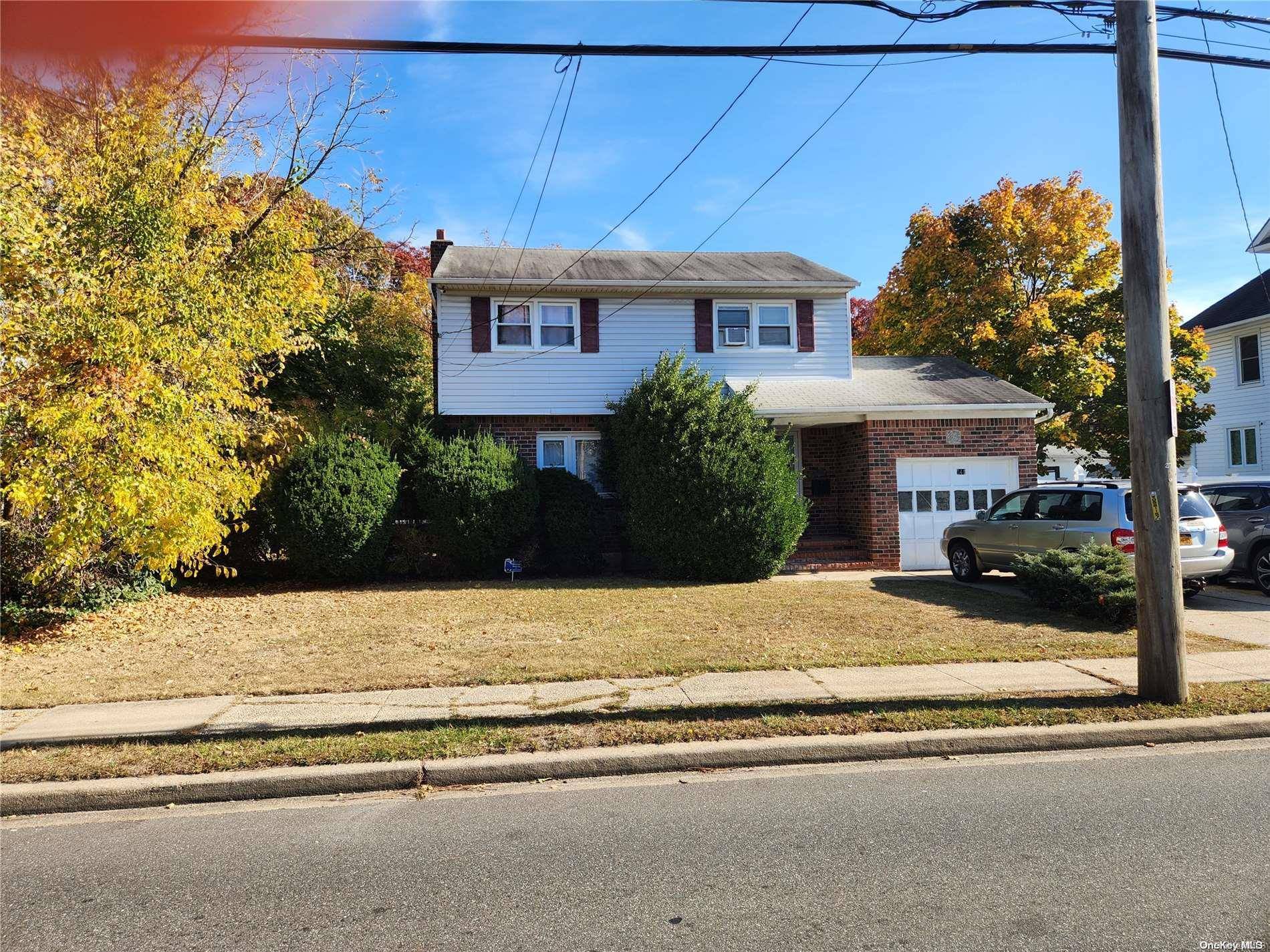 West Hempstead, NY 11552,341 Hempstead Gardens DR