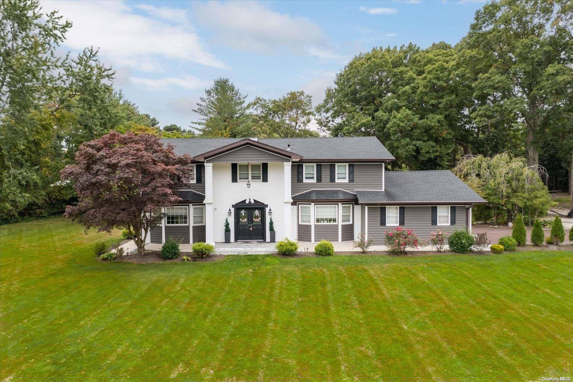 Dix Hills, NY 11746,Address not disclosed