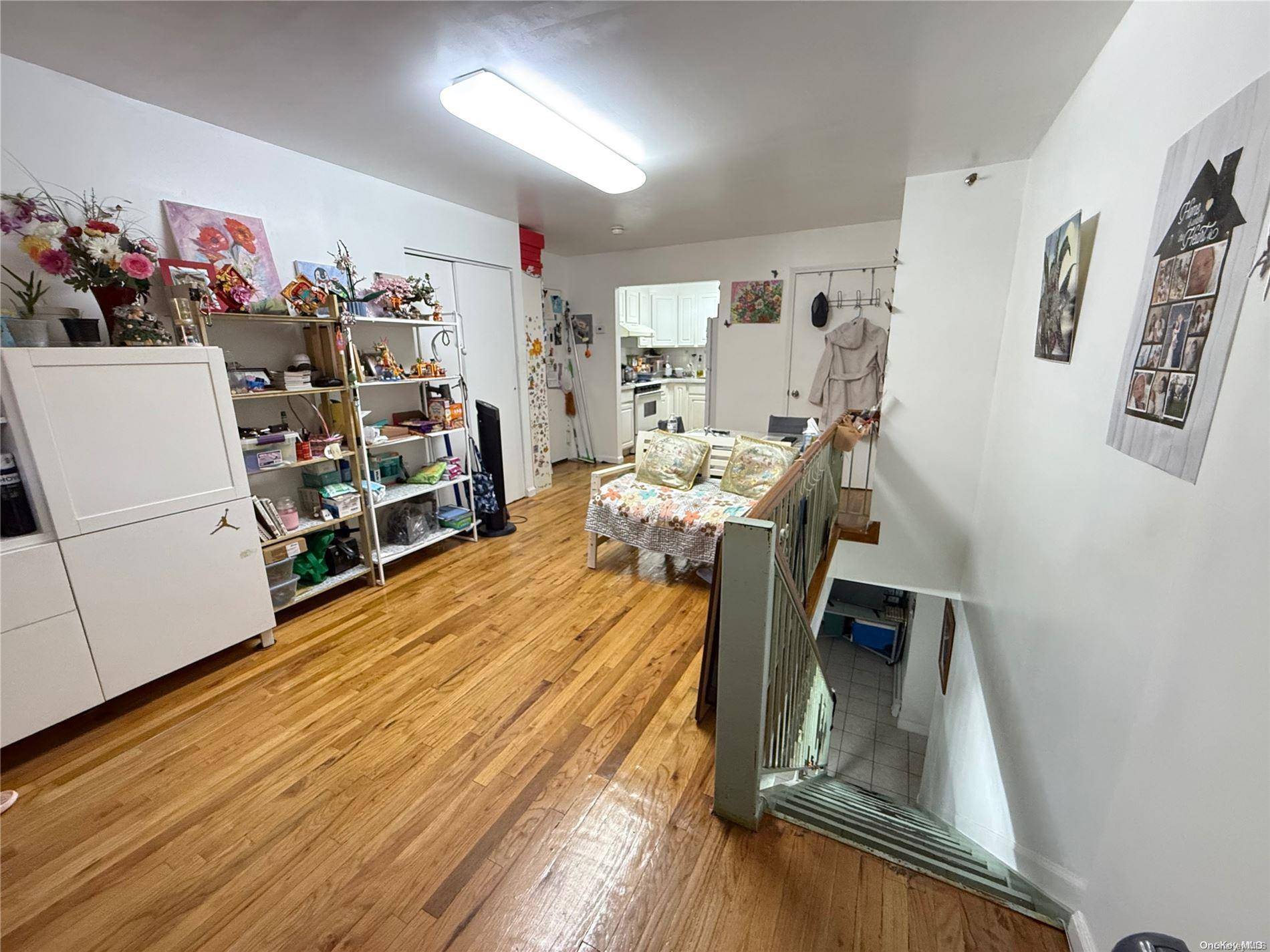 Elmhurst, NY 11373,85-30 57th AVE #1A