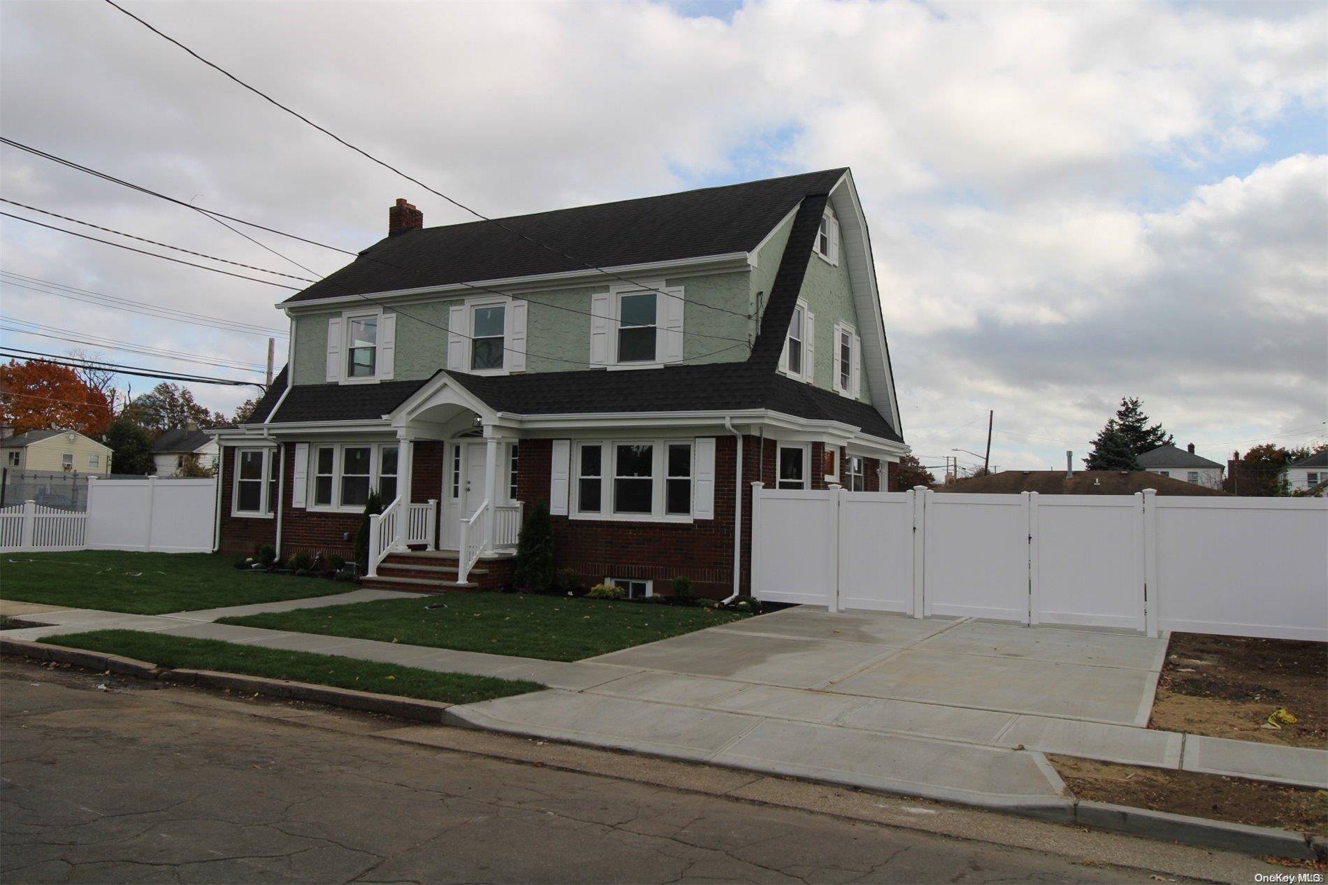 Hempstead, NY 11550,46 Miller PL