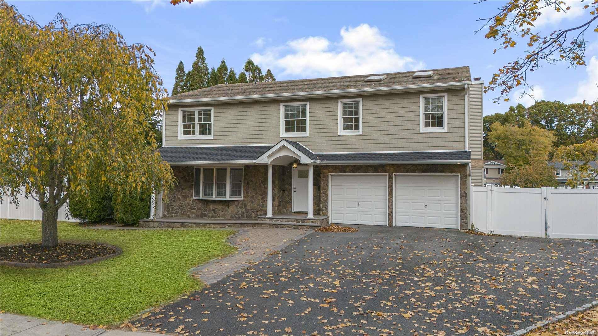 Nesconset, NY 11767,10 Viking