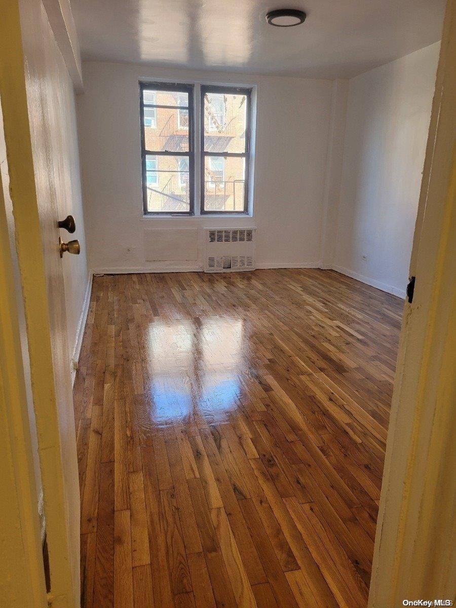 Elmhurst, NY 11373,42-26 81st ST #5H