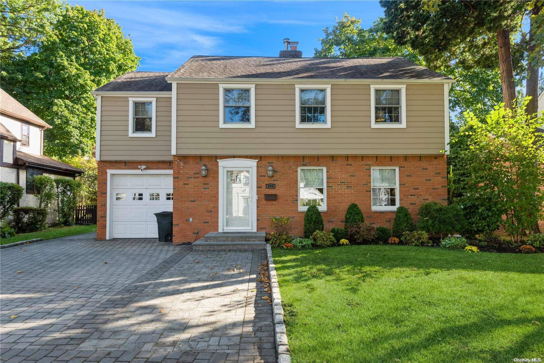 East Williston, NY 11596,206 Derby ST