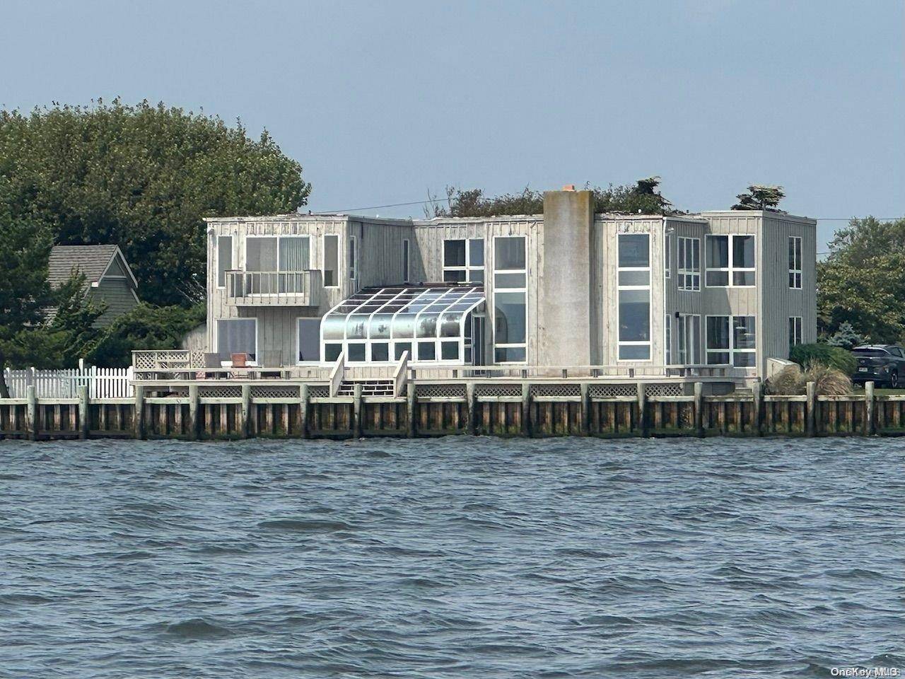 East Islip, NY 11730,167 The Helm