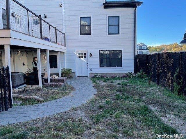 Port Jefferson, NY 11777,116 E East Main ST #4