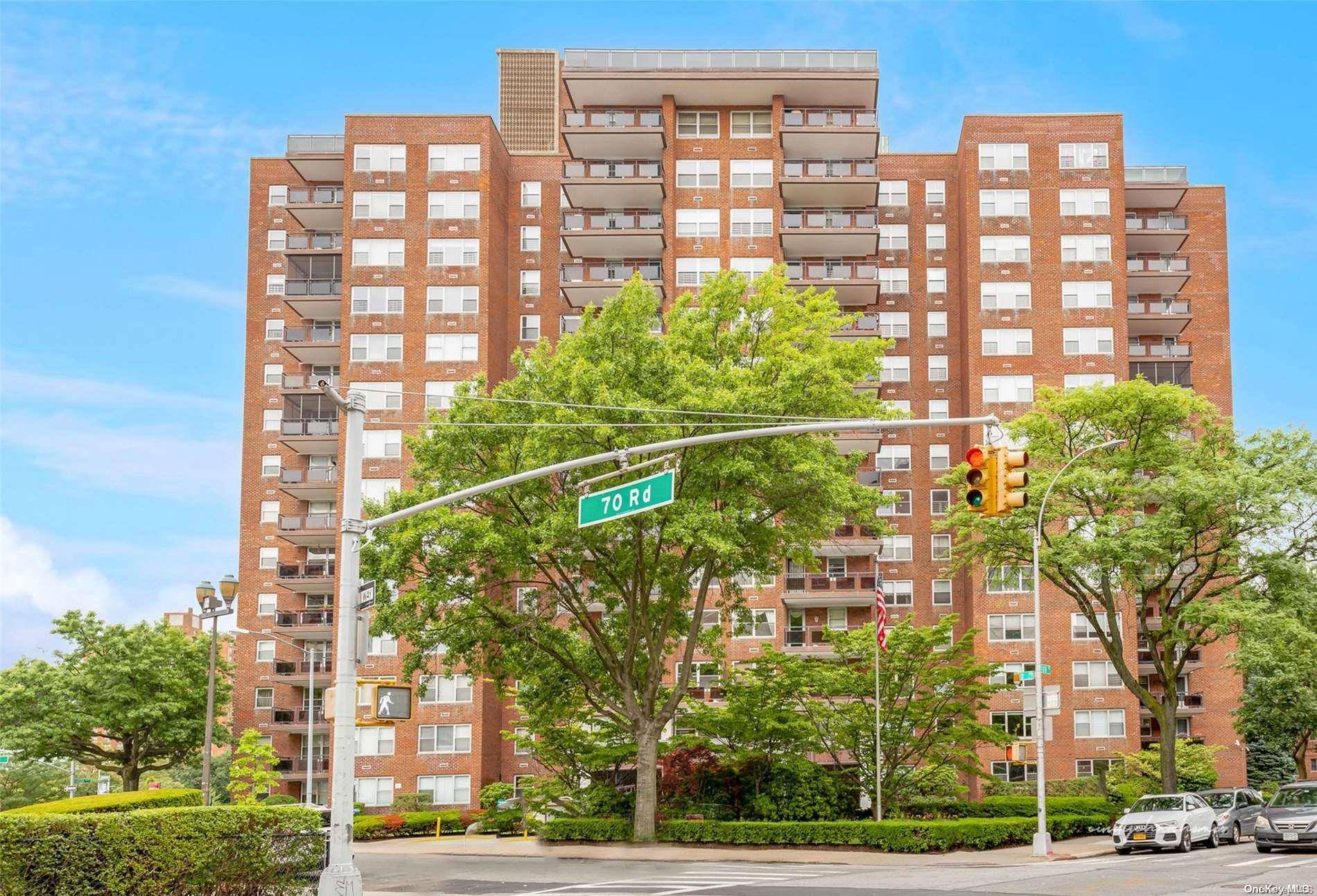 Forest Hills, NY 11375,70-20 108th ST #14H