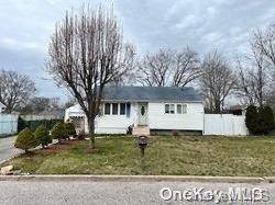 Central Islip, NY 11722,33 Cypress ST