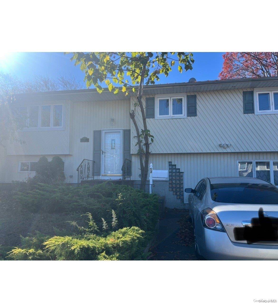 Deer Park, NY 11729,58 Sunburst DR