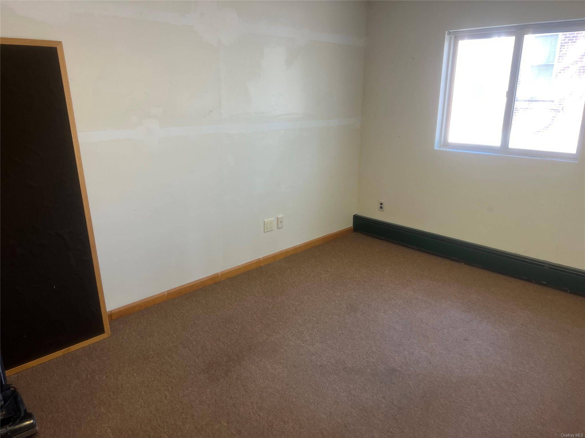 Lynbrook, NY 11563,96 Atlantic AVE
