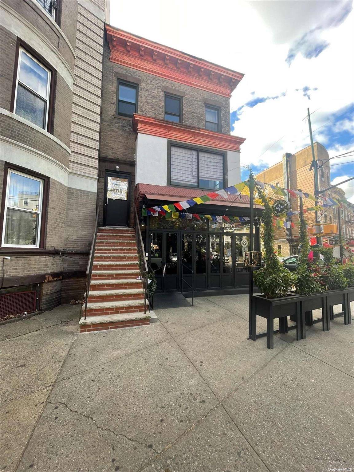 Kensington (brooklyn), NY 11218,1202 Cortelyou RD