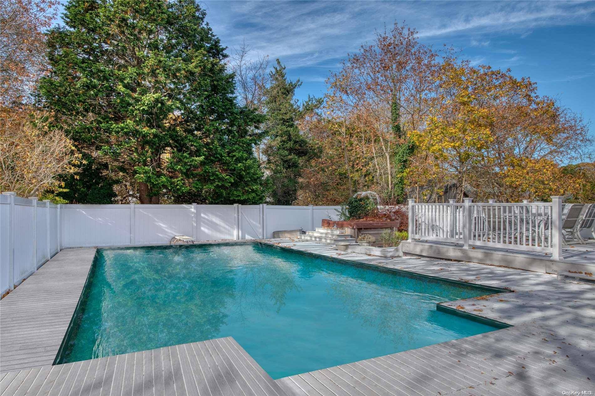 Quogue, NY 11959,107 Jessup Avenue