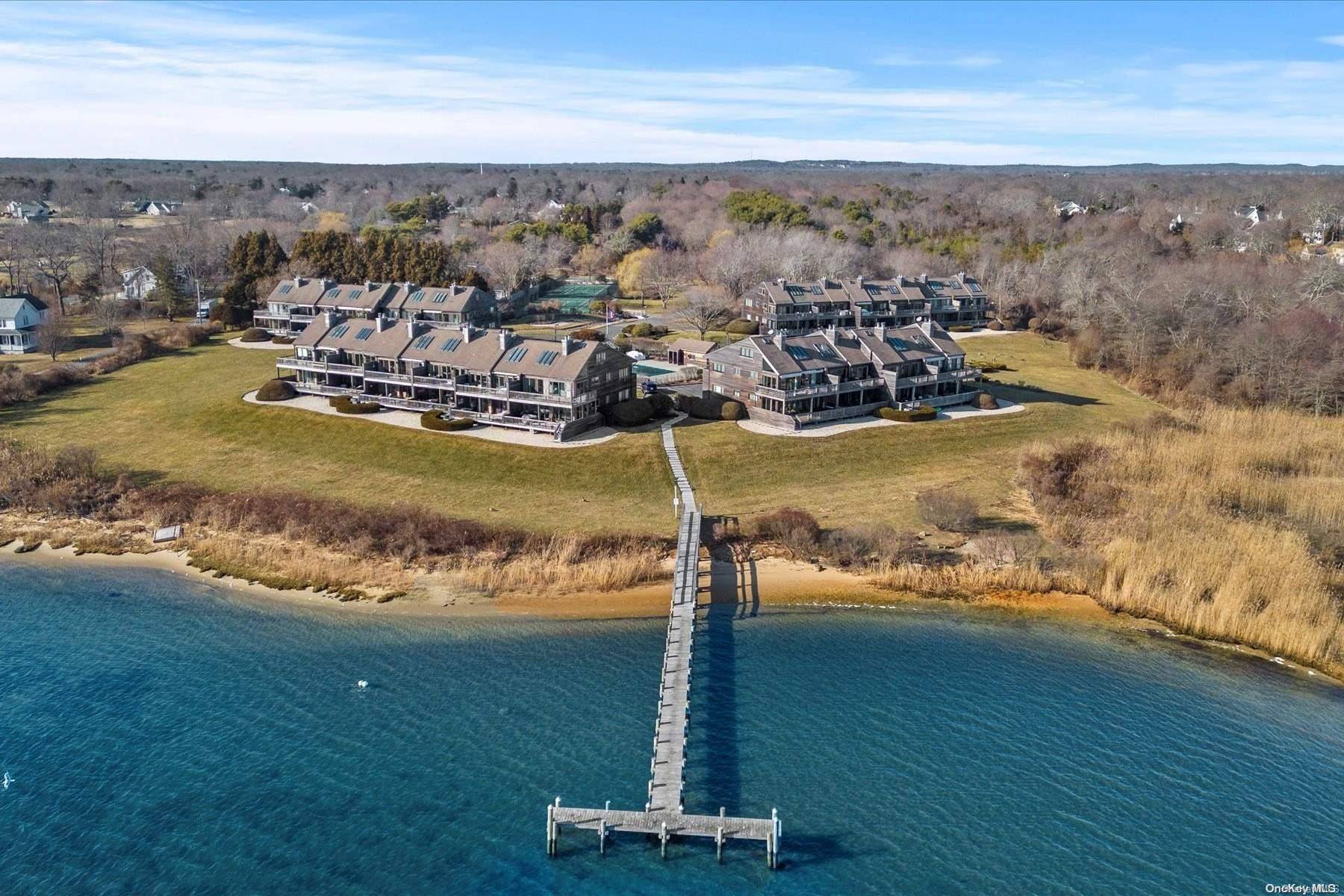 East Moriches, NY 11940,59 Watchogue AVE #32