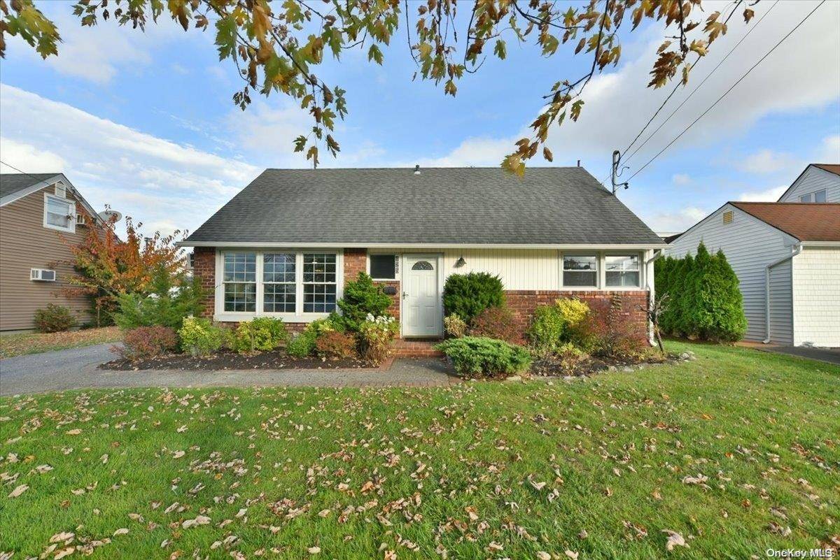 Bellmore, NY 11710,125 Belmill RD