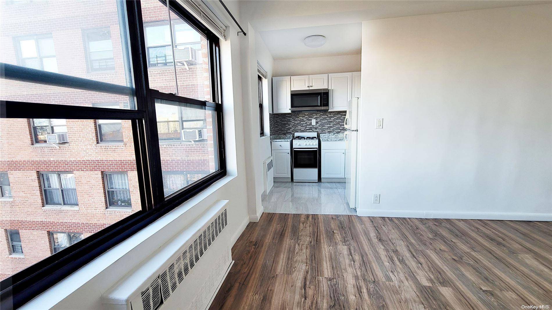 Rego Park, NY 11374,64-34 102St #7H