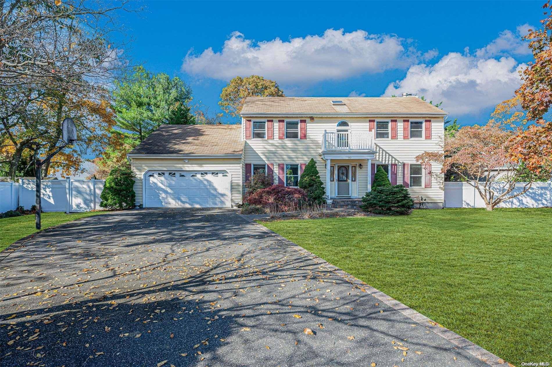 Centereach, NY 11720,99 S Washington AVE