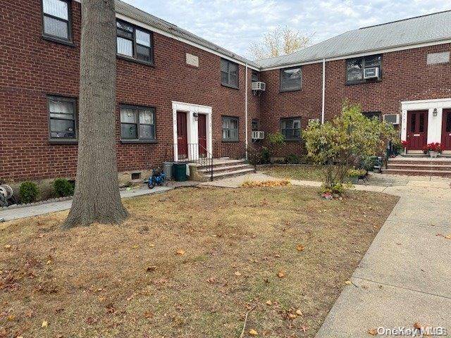 Whitestone, NY 11357,157-49 17th Avenue #1