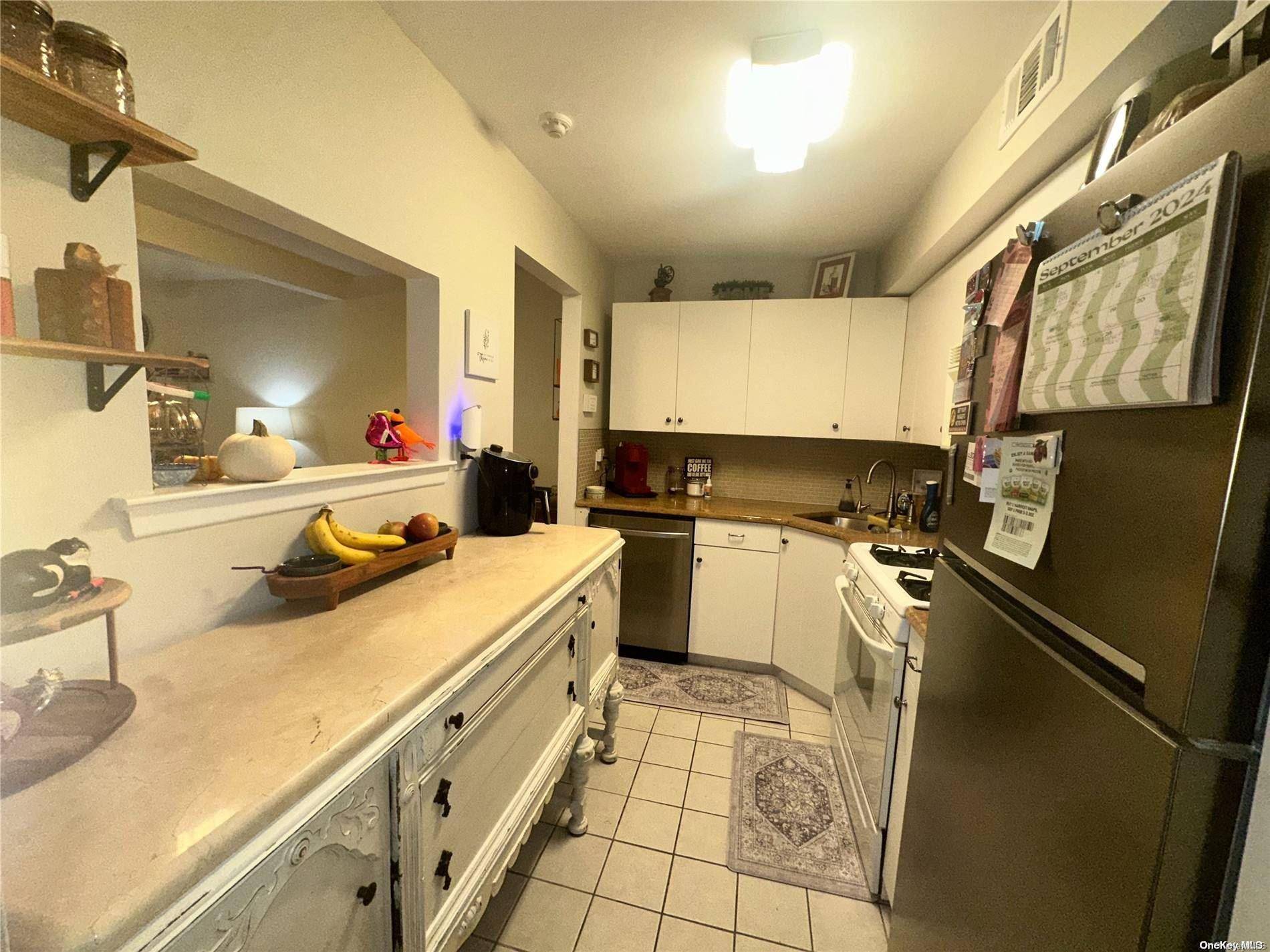 Rocky Point, NY 11778,85 Rocky Pt Yaphank #175