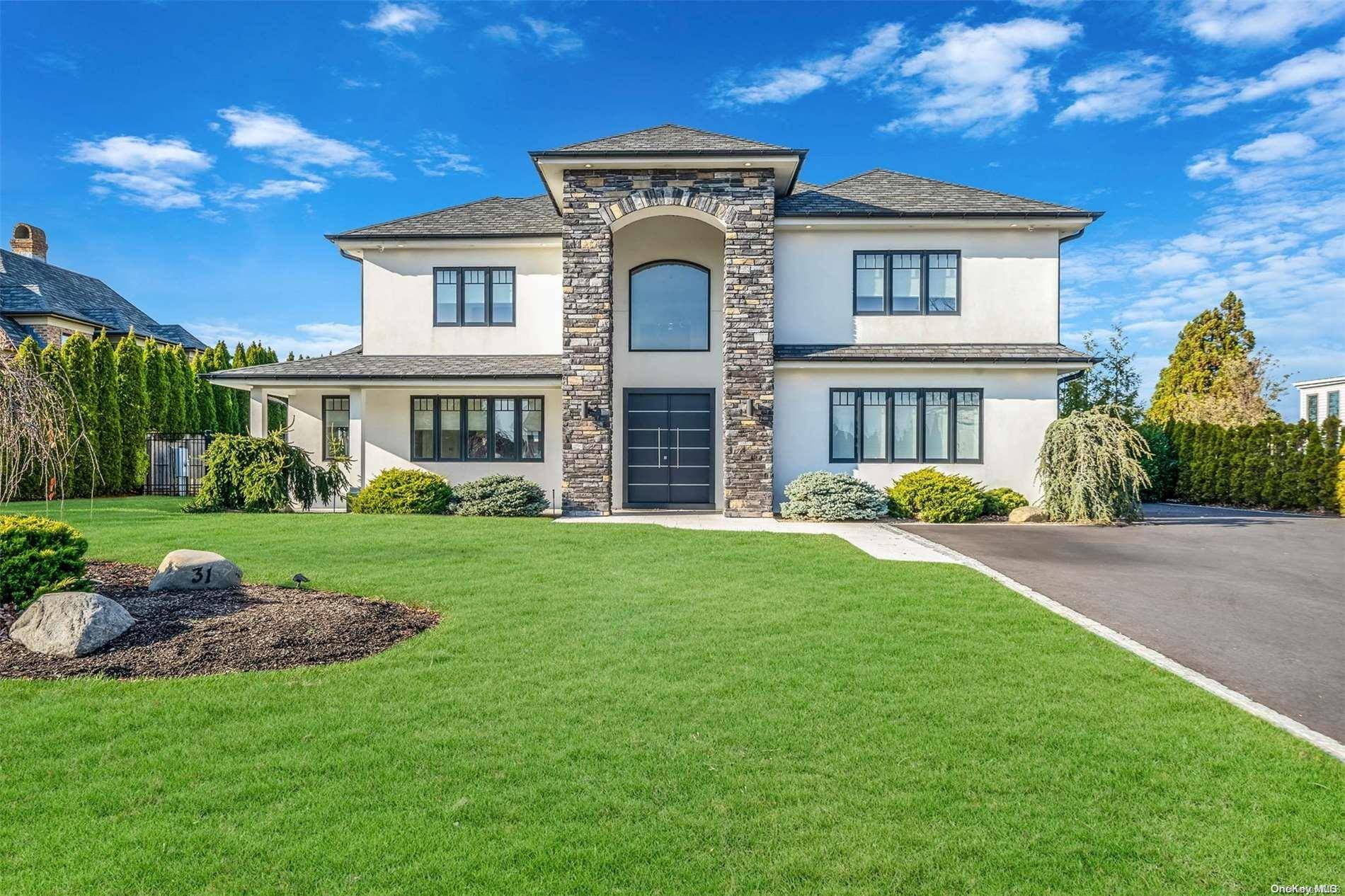West Islip, NY 11795,31 Shoal DR