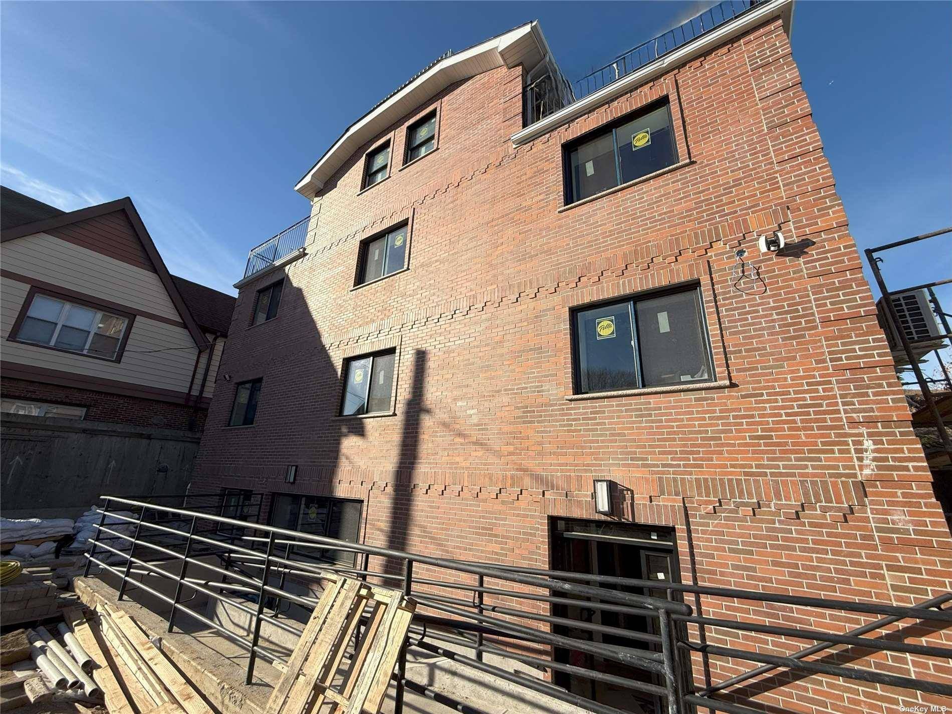 Bayside, NY 11361,39-20 214 PL #1A