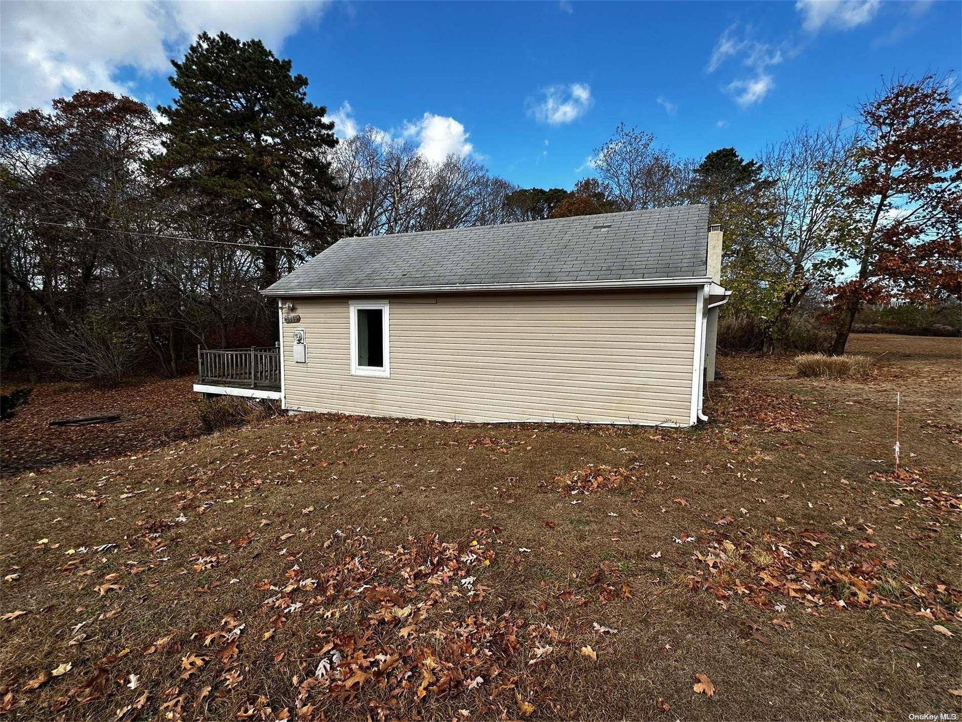 Calverton, NY 11933,2468 River RD