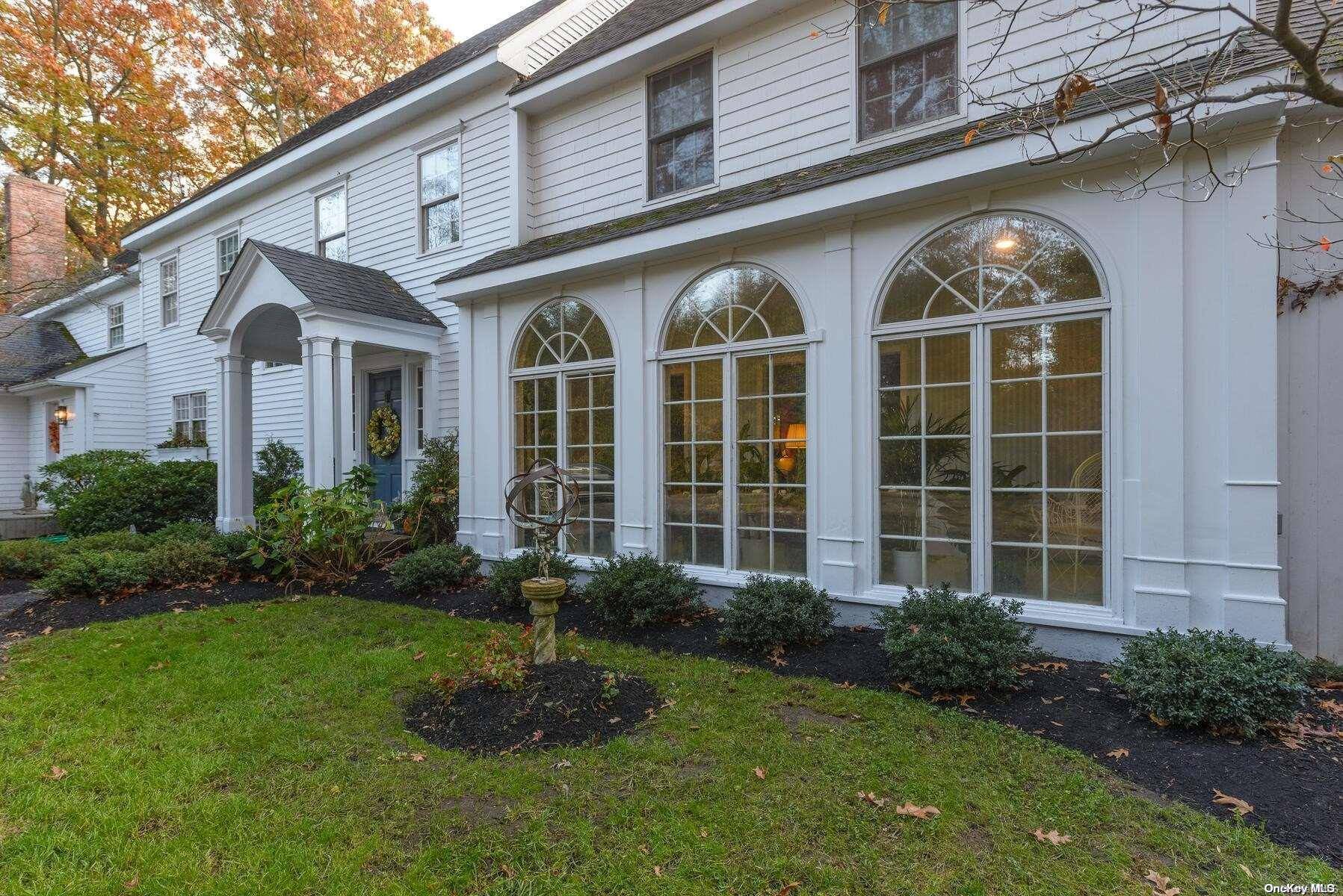 Cold Spring Harbor, NY 11724,88 Jennings RD