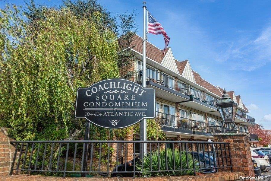 Lynbrook, NY 11563,108 Atlantic AVE #44