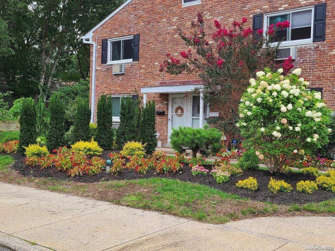 Patchogue, NY 11772,40-201 W 4th St #201