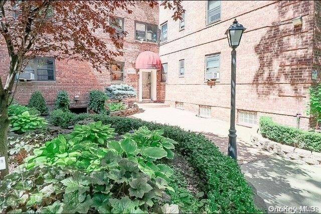 Forest Hills, NY 11375,102-55 67th RD