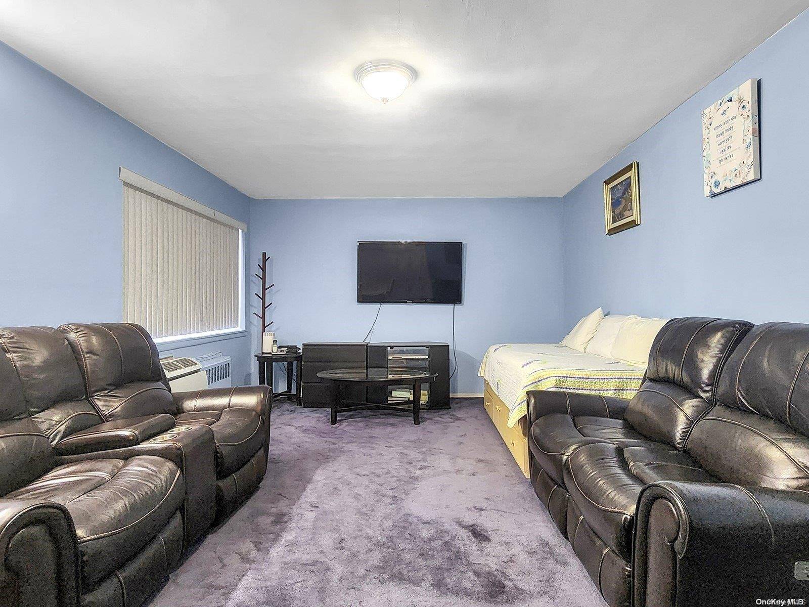 Flushing, NY 11367,144-55 Melbourne AVE #2E