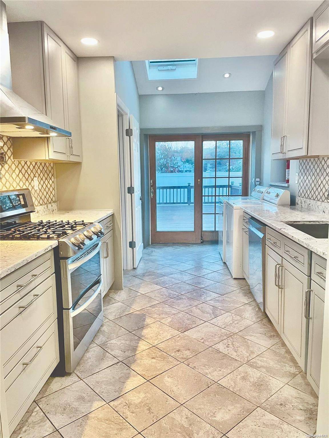Queens Village, NY 11427,236-07 Seward AVE