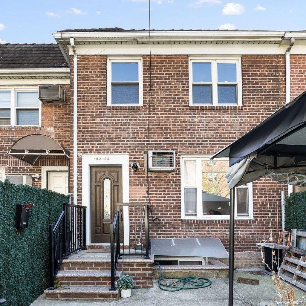 Forest Hills, NY 11375,102-04 63 RD