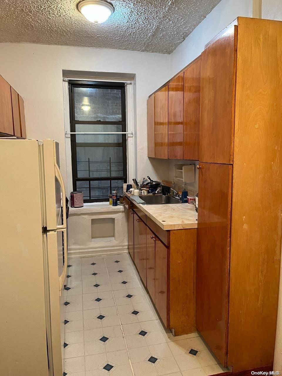 Jackson Heights, NY 11372,Address not disclosed