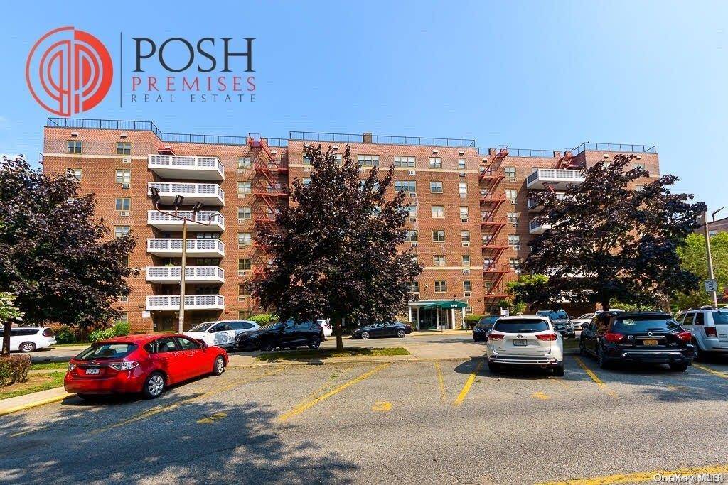 Howard Beach, NY 11414,86-10 151st AVE #6B