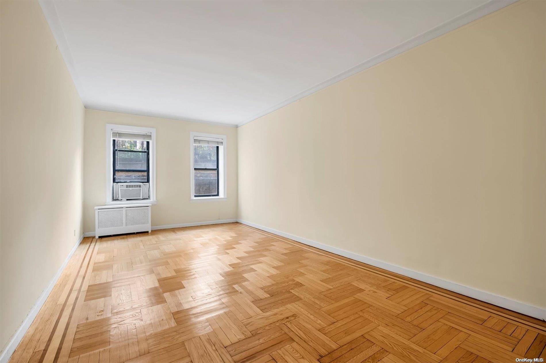 Kew Gardens, NY 11415,83-44 Lefferts #1J