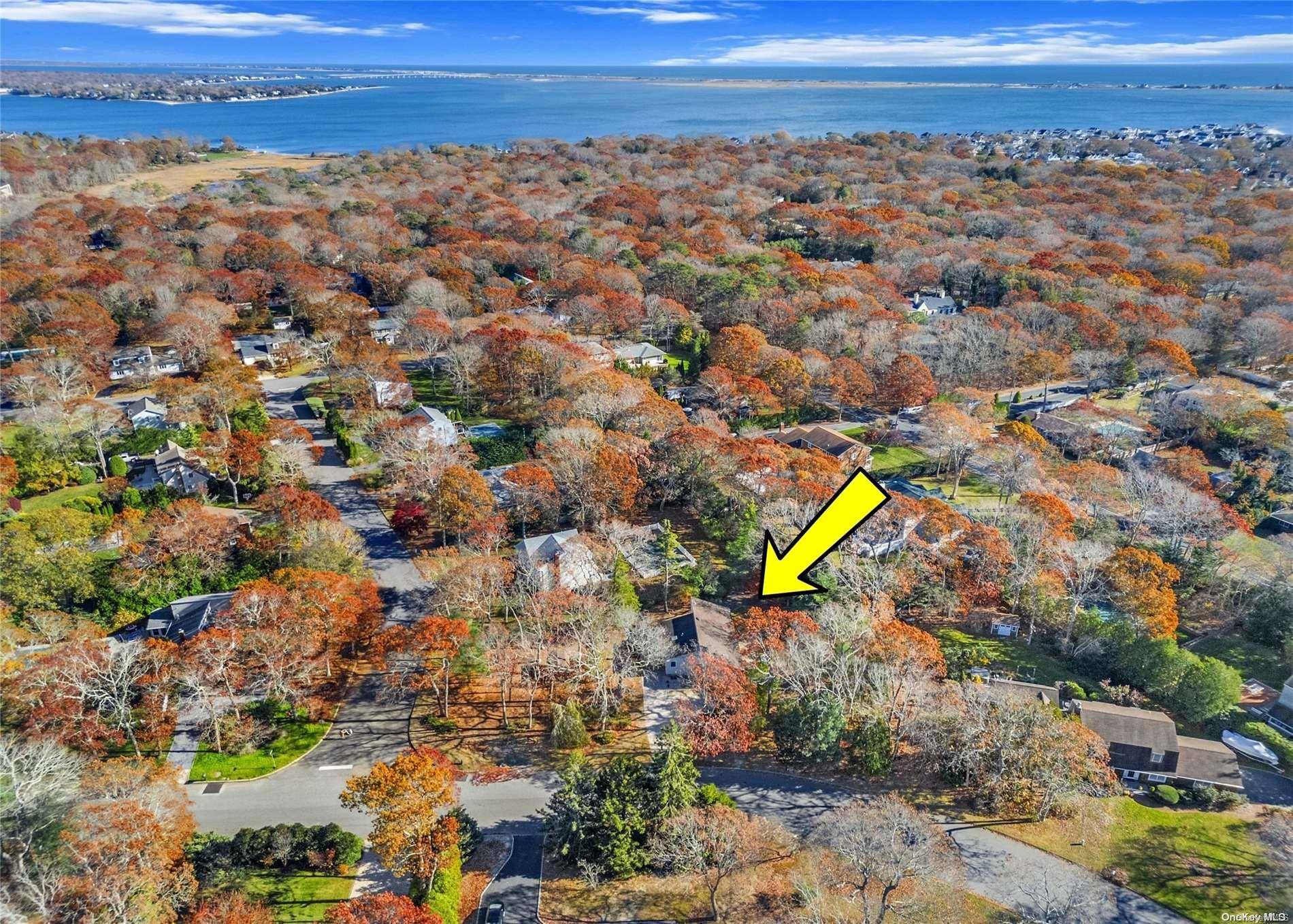 East Quogue, NY 11942,21 Eisenhower DR